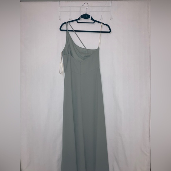 NWT Jenny Yoo Carly One Shoulder Bridesmaid Dress in Moss Pebbled Crepe Sz 10 - Picture 10 of 16